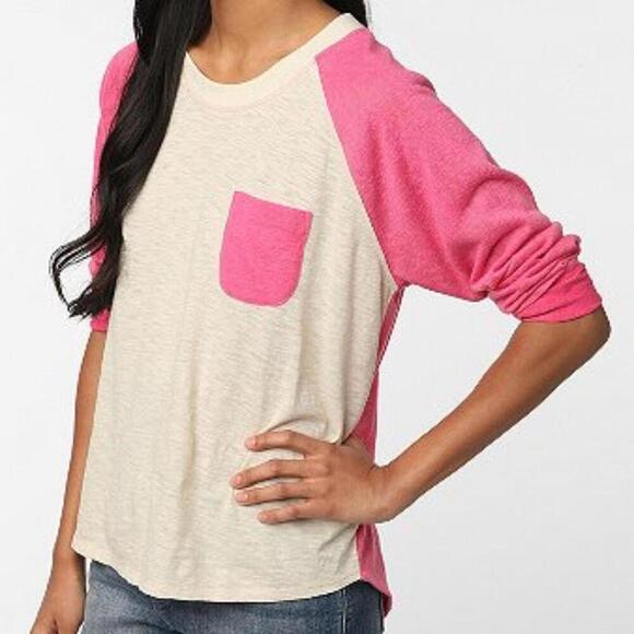 Pre-loved COPE Urban Outfitters Contrast Pocket Long-Sleeved Tee Pink/cream - Picture 3 of 4